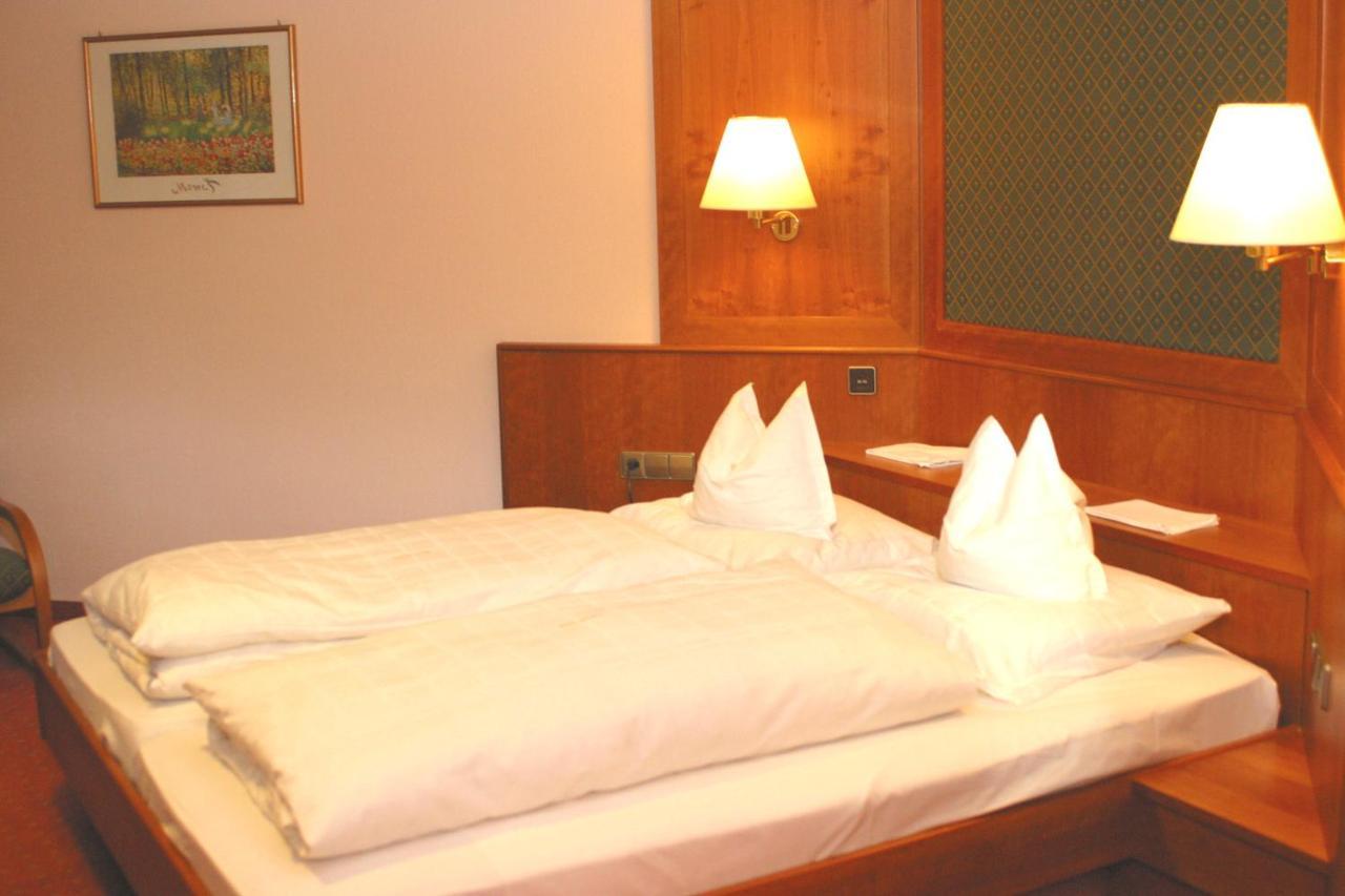 Hotel Ochsen Höfen an der Enz Екстериор снимка