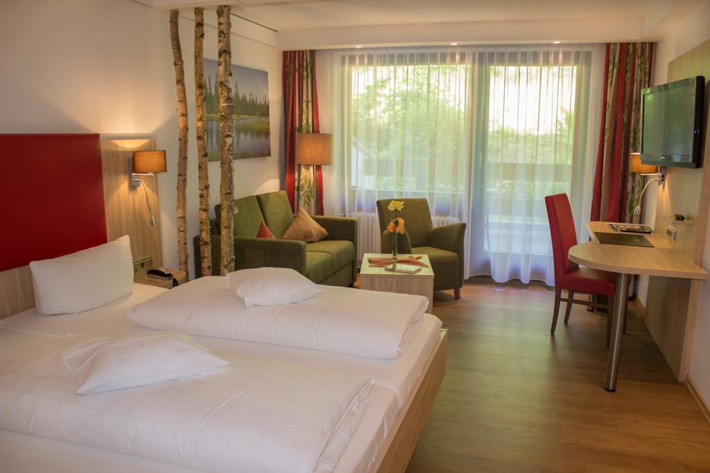 Hotel Ochsen Höfen an der Enz Екстериор снимка