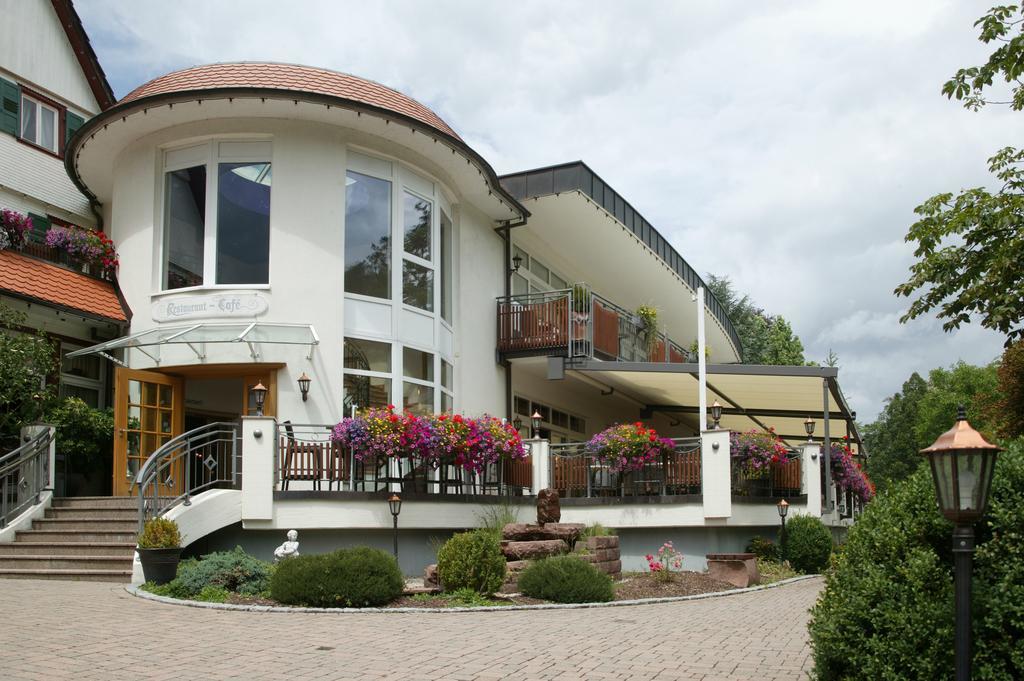 Hotel Ochsen Höfen an der Enz Екстериор снимка