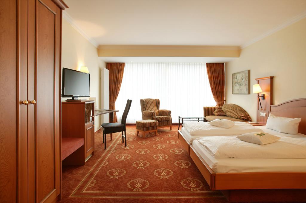 Hotel Ochsen Höfen an der Enz Екстериор снимка