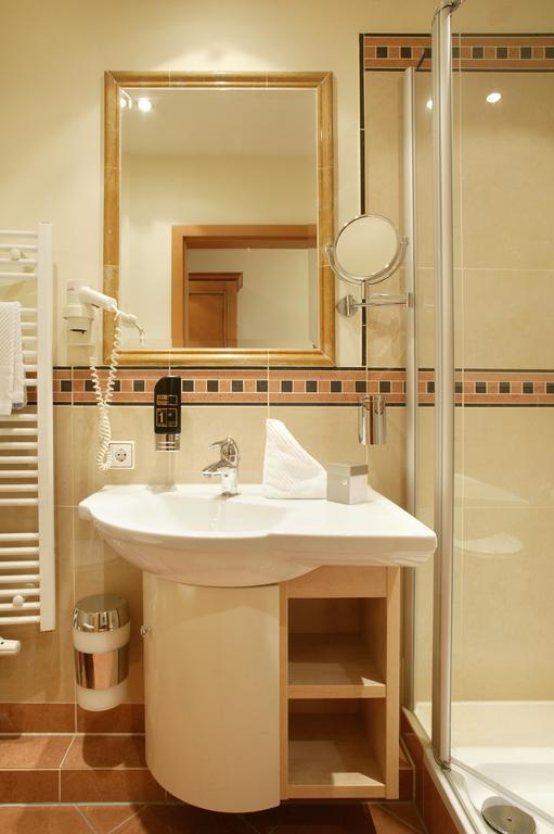 Hotel Ochsen Höfen an der Enz Екстериор снимка
