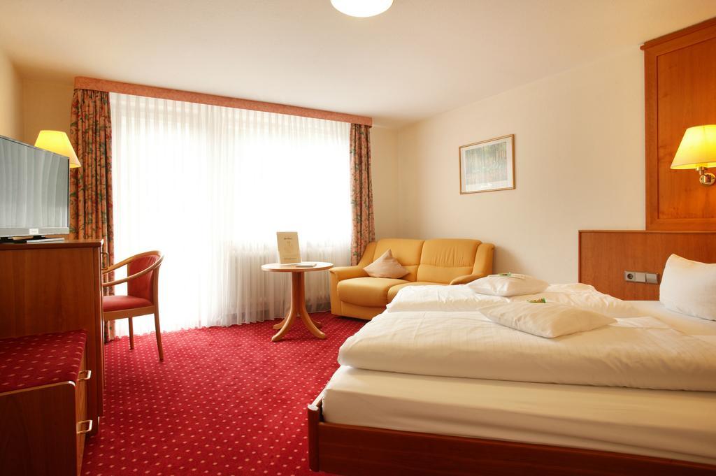 Hotel Ochsen Höfen an der Enz Екстериор снимка