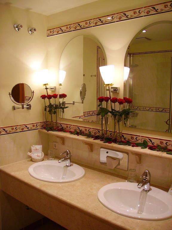 Hotel Ochsen Höfen an der Enz Екстериор снимка